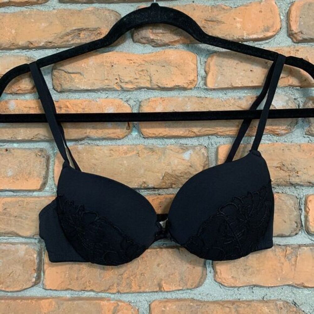 Maidenform Comfort Devotion Black Lace Push Up Bra Womens Size‎ 34A SE0075